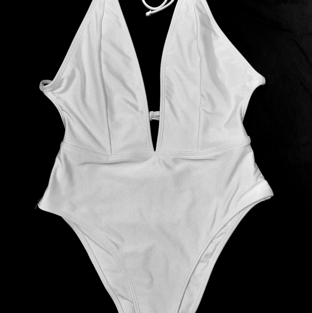👙Sexy one piece NWT 😍